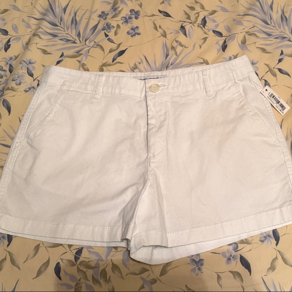 Amazon Essentials Women's Shorts NWT